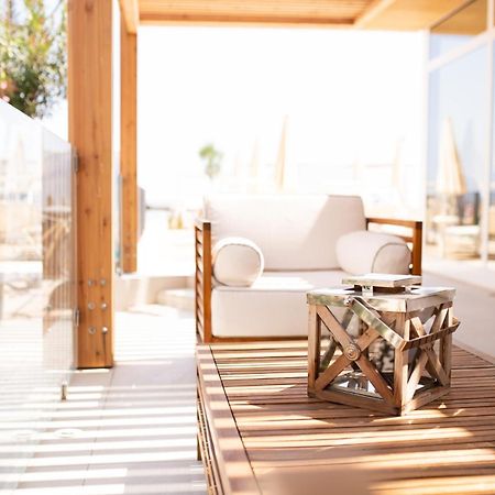 Hotel Capanni Bellaria-Igea Marina Bagian luar foto